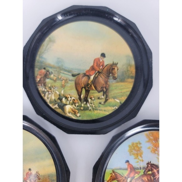 Plastic Coasters Hunt Scenes Everest Milano Italy 5 pc Set 1960s-1970s Vintage - Picture 6 of 10